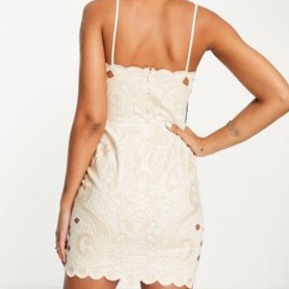 ASOS DESIGN cutwork mini slip dress in beige - Picture 2 of 3